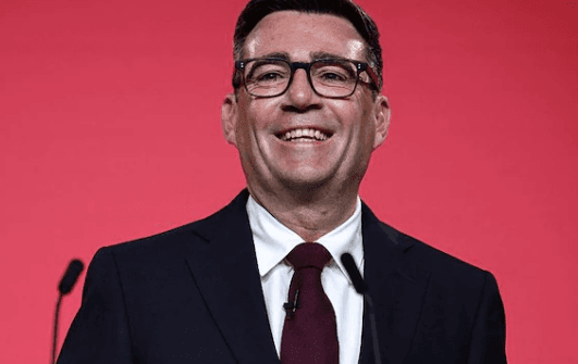 Qui est Andy Burnham, le nouveau Premier ministre du Royaume-Uni ?