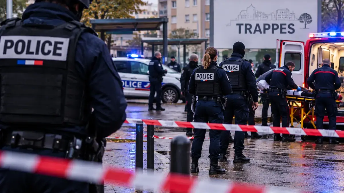 Policiers et secours à Trappes après la fusillade