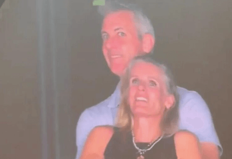 Concert de Coldplay : un double adultère qui fait le buzz