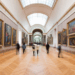 Le Musée du Louvre supprime son slogan « Évadez-vous au Louvre » après le vol