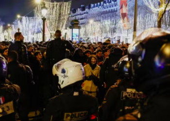 Nouvel An : 90 000 policiers et gendarmes mobilisés en France