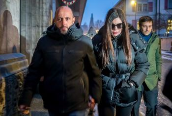 Incendie de Crans-Montana : le gérant du bar placé en détention provisoire