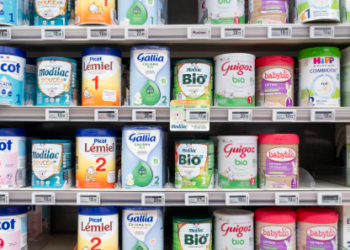 Lait infantile contaminé : les autorités sanitaires pointées du doigt par Foodwatch