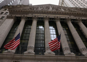 Wall Street dévisse : les craintes sur l’IA font plonger la tech