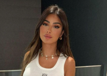 « Reste bien planquée à Dubaï » : jusqu’à huit mois de prison avec sursis pour les cyberharceleurs de Maeva Ghennam