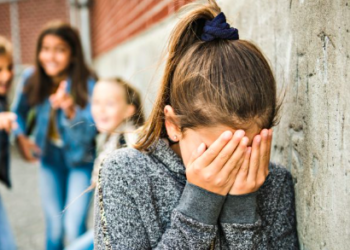 « Nous comptons aussi sur vous » : face aux violences à l’école, le ministre interpelle les parents