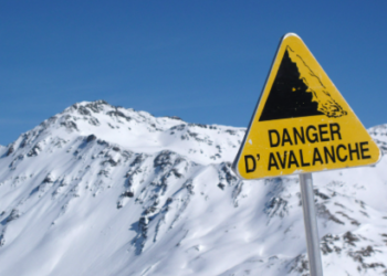 « Ça peut partir de partout, à tout moment » : le maire de La Plagne appelle à la vigilance face au risque important d’avalanches