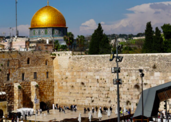 L’imam Cheikh Muhammad al-Abbasi affirme qu’Israël lui a refusé l’accès à la mosquée Al-Aqsa