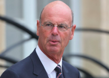 Plus de 13 000 millionnaires ne paient pas l’impôt sur le revenu en France, un document de Bercy confirme les dires d’Éric Lombard