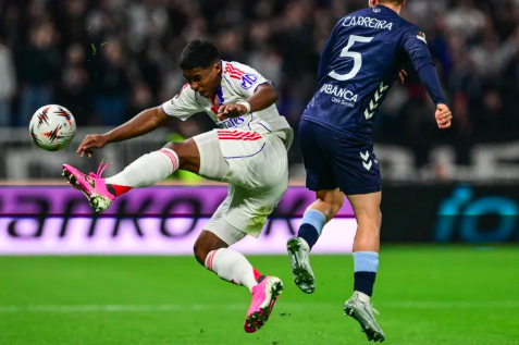 “Tout s’écroule en 20 minutes” : Lyon gâche tout, Lille impuissant