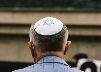 “Sales juifs” : un homme interpellé après des insultes en terrasse à Paris