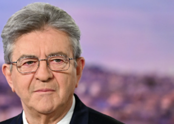 Mélenchon annonce sa candidature pour 2027