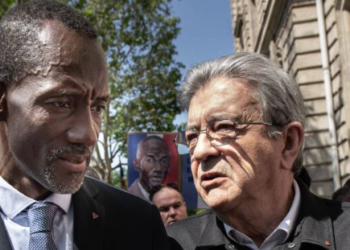 Mélenchon dépasse les 100 000 signatures… mais ce n’est pas ce que vous croyez
