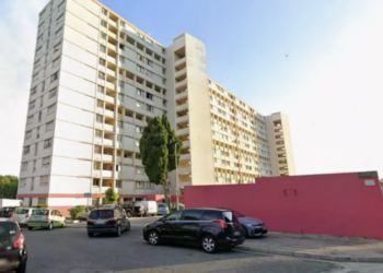 “Le drame choque Paris” : une femme se jette du 13e étage avec ses trois enfants