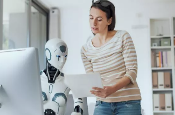 “L’IA envahit les bureaux” : un cadre sur deux utilise désormais ChatGPT et les outils IA au travail
