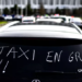 “C’est devenu impossible” : les taxis étranglés par l’explosion du prix du carburant