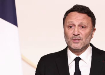 “Je ne peux plus vivre normalement” : Arthur Essebag se confie sur sa peur et sa nouvelle vie sous protection