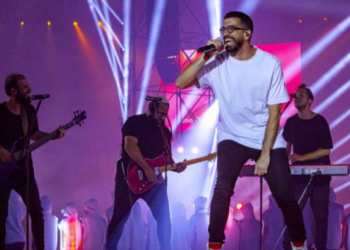 “Protégé par la police pour chanter” : le concert d’Hanan Ben Ari révèle les tensions qui traversent la France