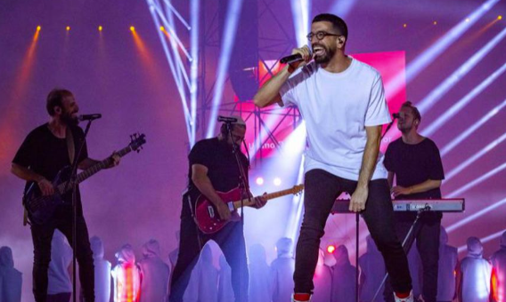 “Protégé par la police pour chanter” : le concert d’Hanan Ben Ari révèle les tensions qui traversent la France