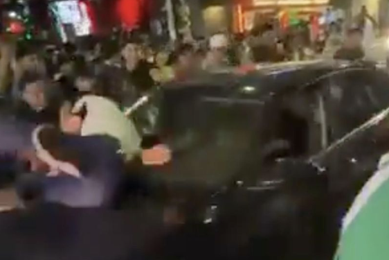 Mexique – République tchèque : 17 blessés après qu’une voiture a foncé dans la foule pendant les célébrations