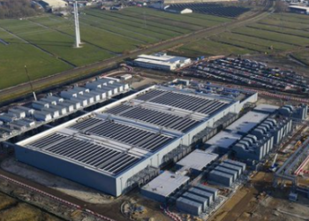 IA, semi-conducteurs, data centers : pourquoi la tech mène la danse des investissements internationaux