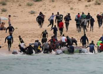Ceuta : plus de 1.500 migrants ont rejoint l&rsquo;enclave espagnole à la nage en quelques jours