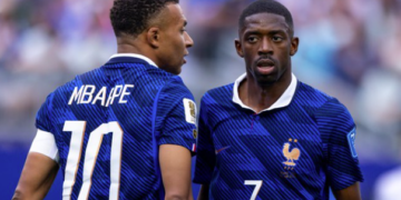 Mbappé-Dembélé : un journaliste espagnol affirme que leur relation est « officiellement morte », après leurs piques sur le Ballon d’Or