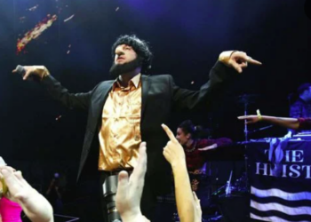 Macklemore : son ancien costume accusé d’antisémitisme ressurgit en pleine polémique avec Ed Sheeran